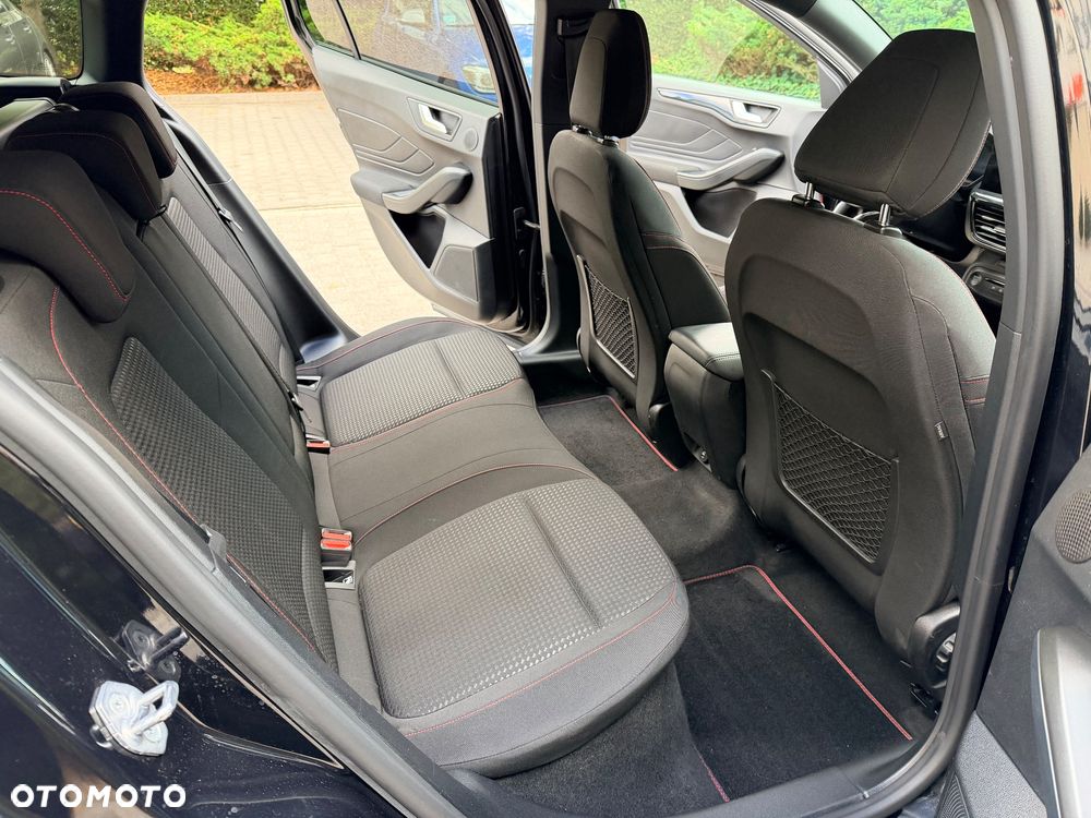 Ford Focus - 28