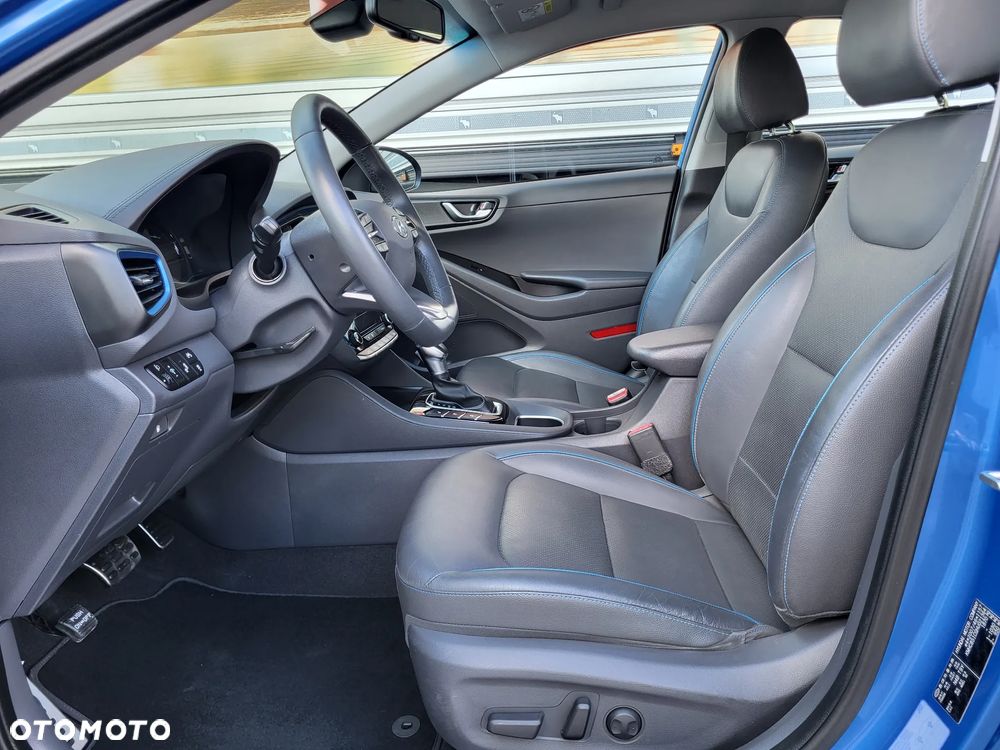 Hyundai IONIQ Hybrid Platinum - 17