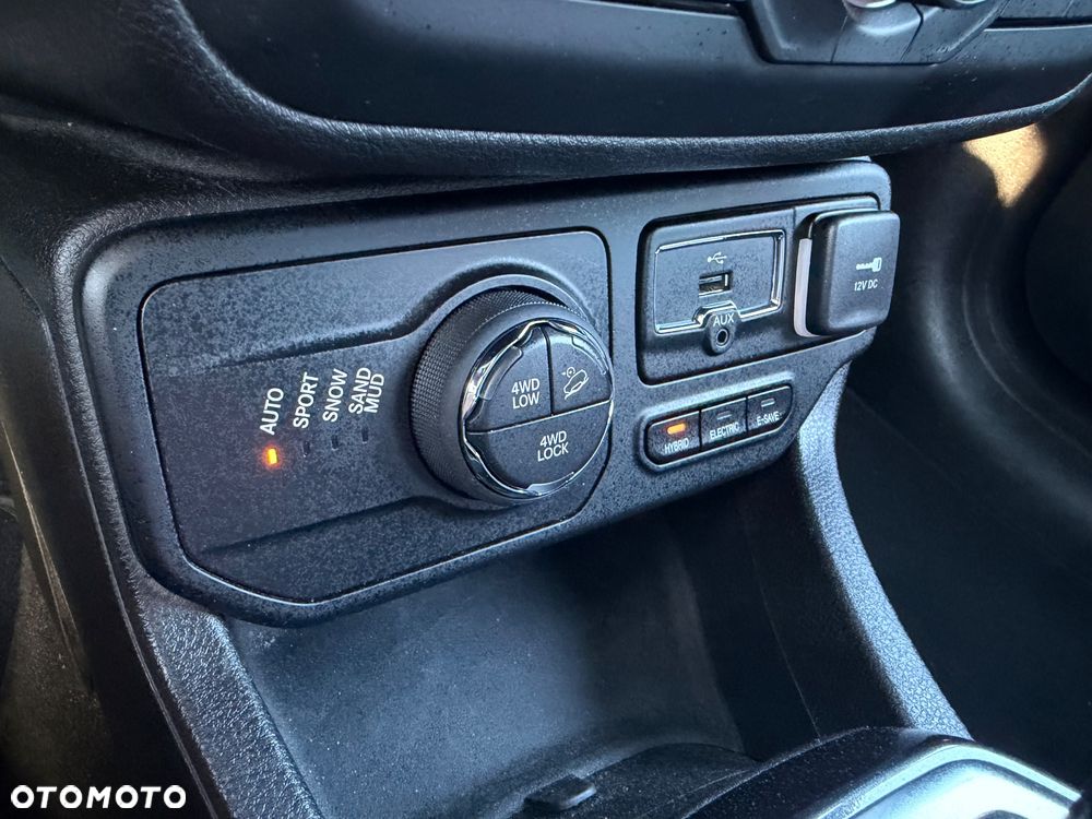 Jeep Renegade 1.3 T-GDI 4xe Automatik High Upland - 21