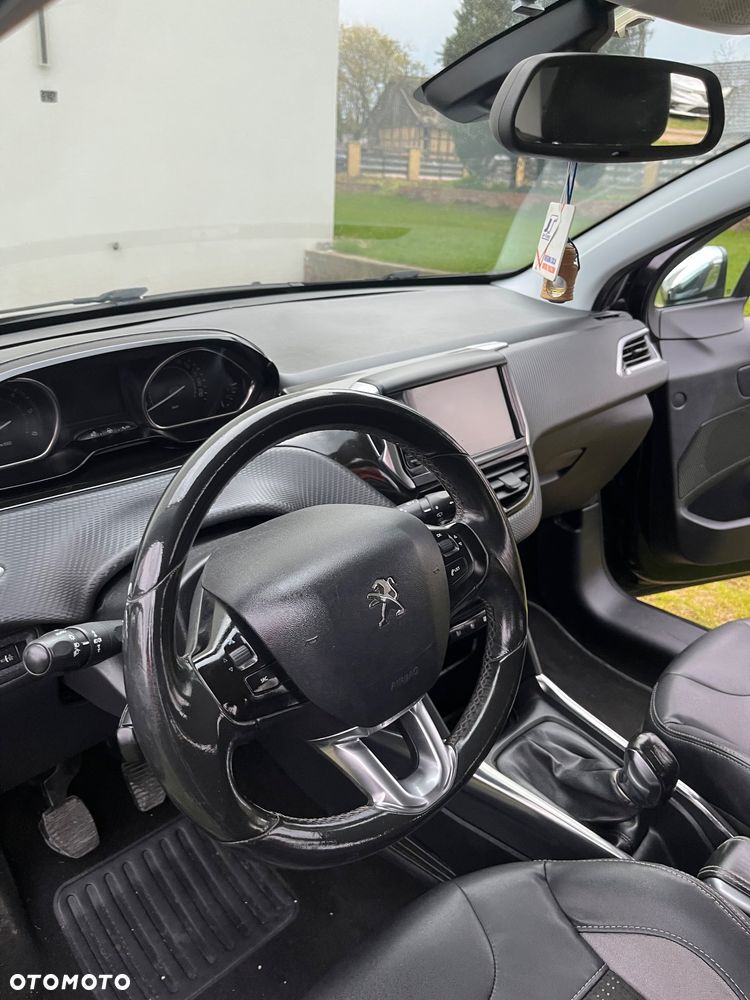 Peugeot 2008 1.6 e-HDi Active S&S - 16