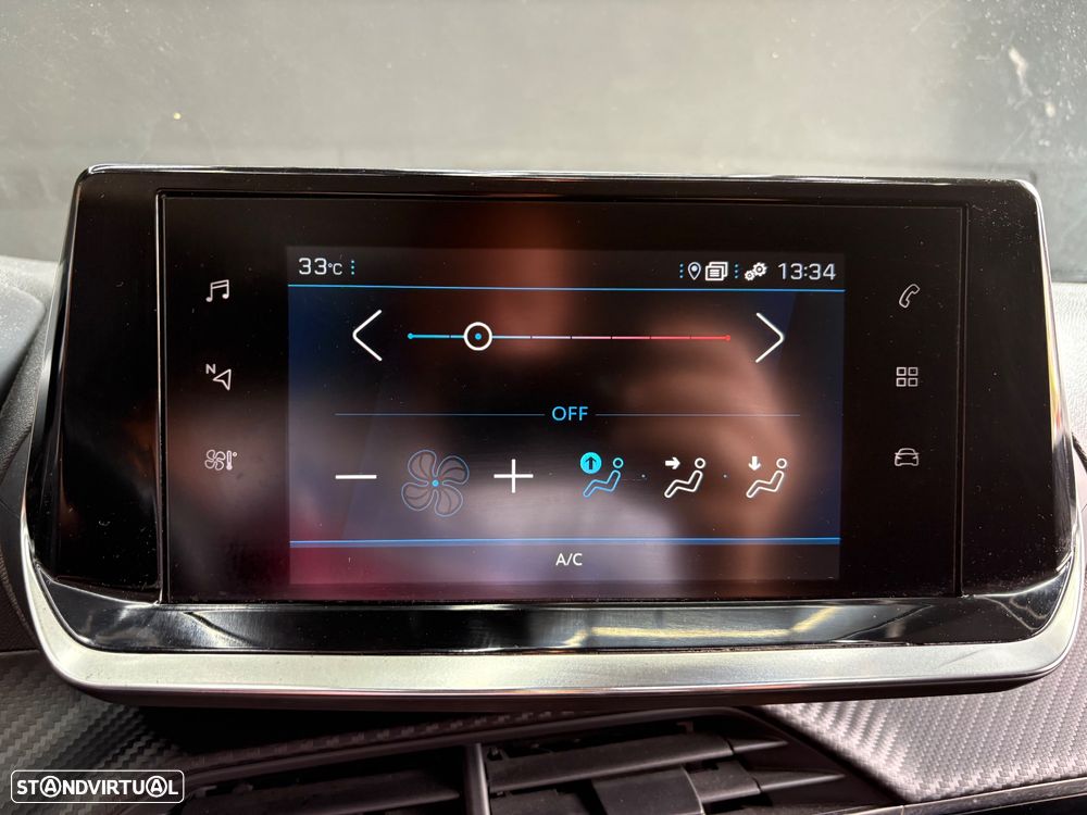 Peugeot 208 PureTech 100 Style - 47