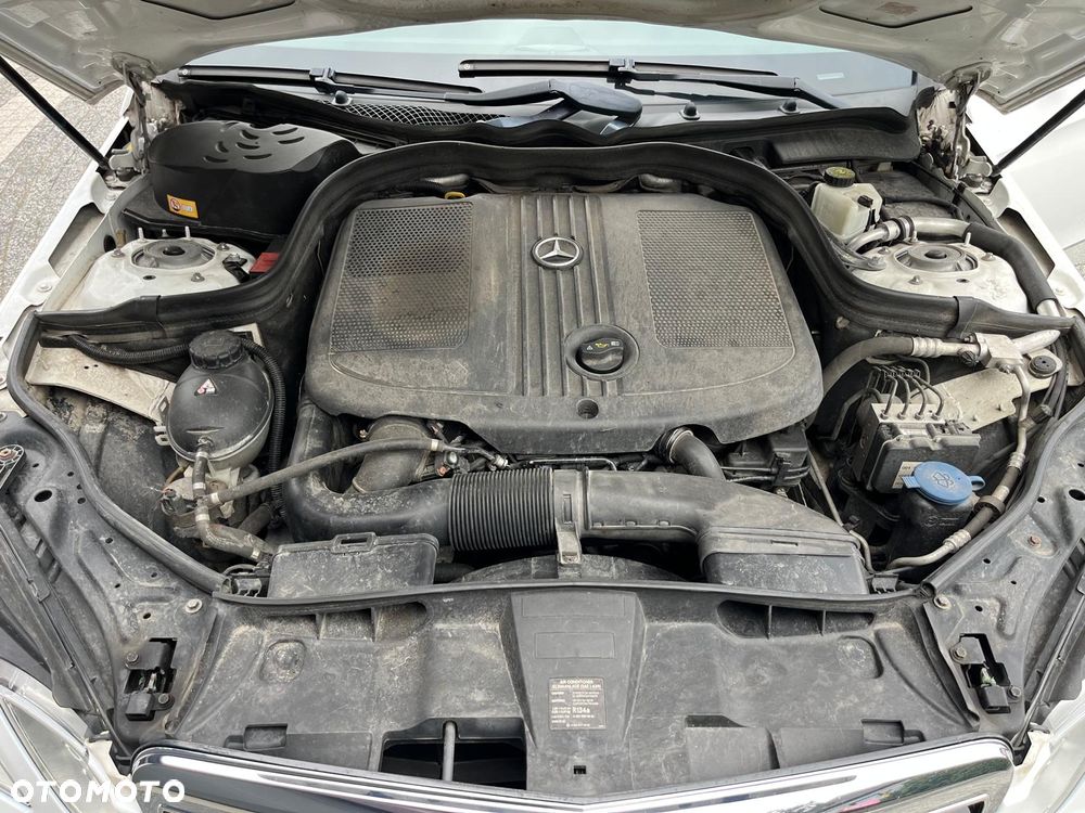 Mercedes-Benz Klasa E 220 CDI DPF BlueEFFICIENCY 7G-TRONIC Avantgarde - 8