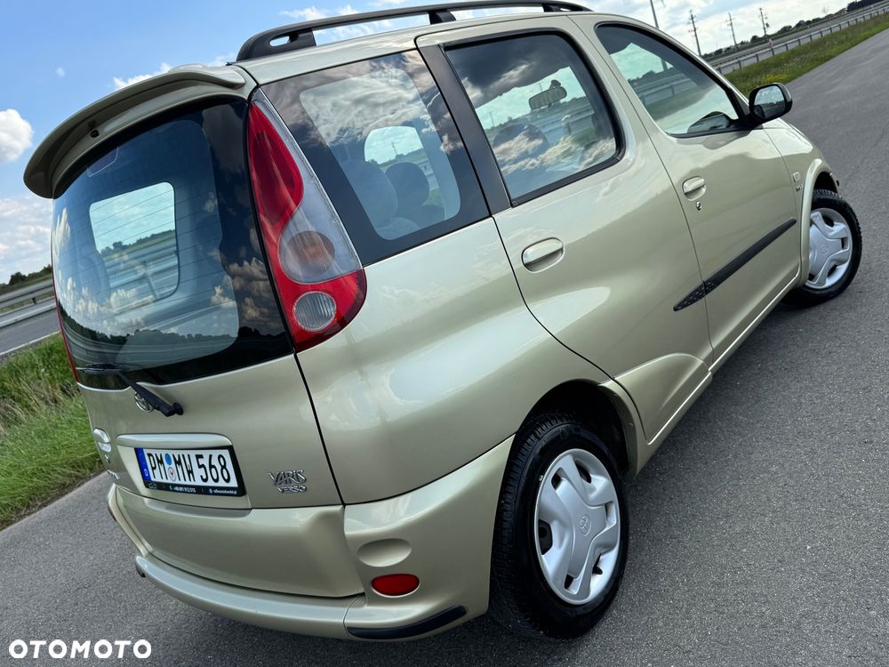 Toyota Yaris Verso 1.3 Sol - 21