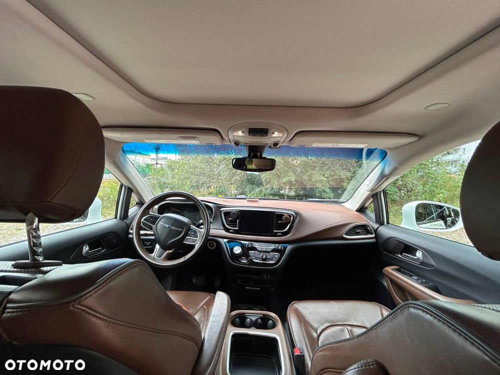 Chrysler Pacifica - 6