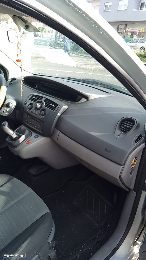 Renault Scénic - 11