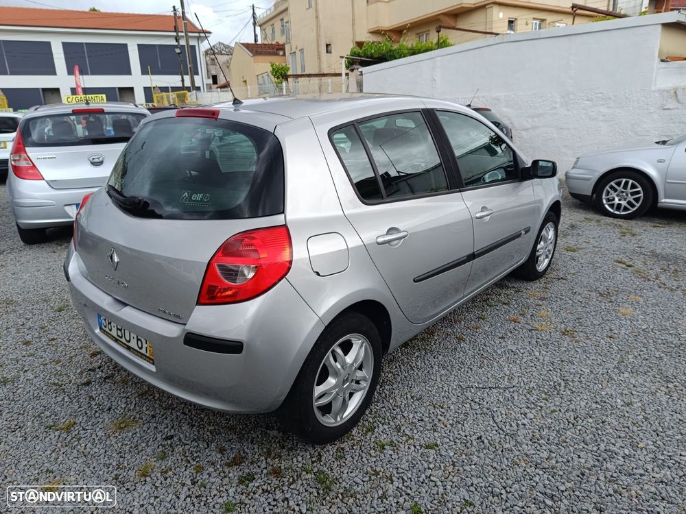 Renault Clio 1.2 16V Dynamique - 15