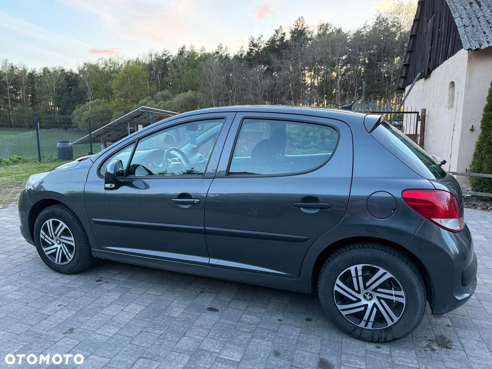 Peugeot 207 - 20