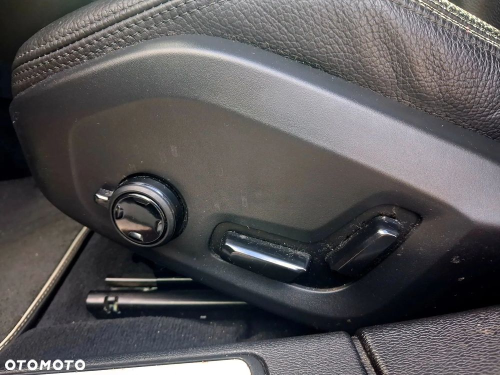 Volvo S60 T4 R-Design First Edition - 21
