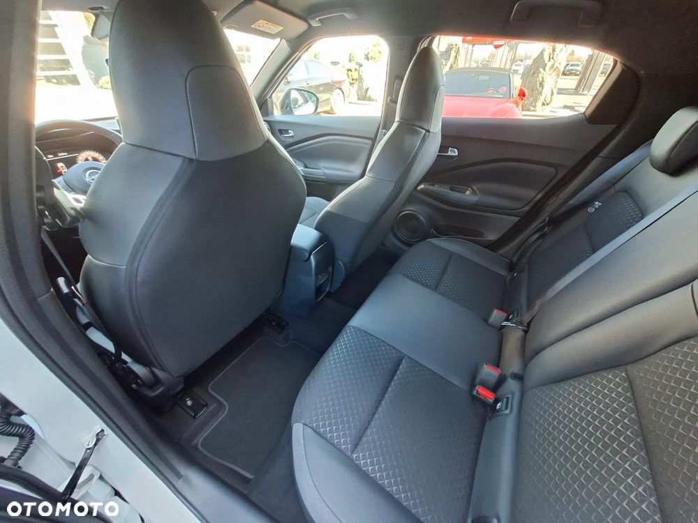 Nissan Juke 1.0 DIG-T N-Connecta DCT - 10