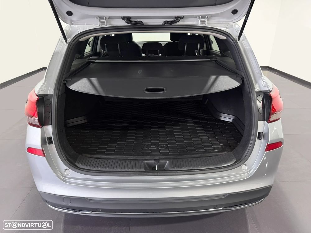 Hyundai i30 SW 1.6 CRDi Style Plus - 45