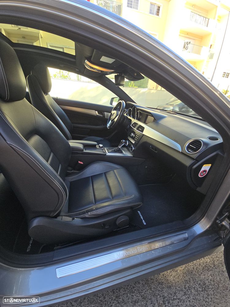 Mercedes-Benz C 250 CGi BE - 15