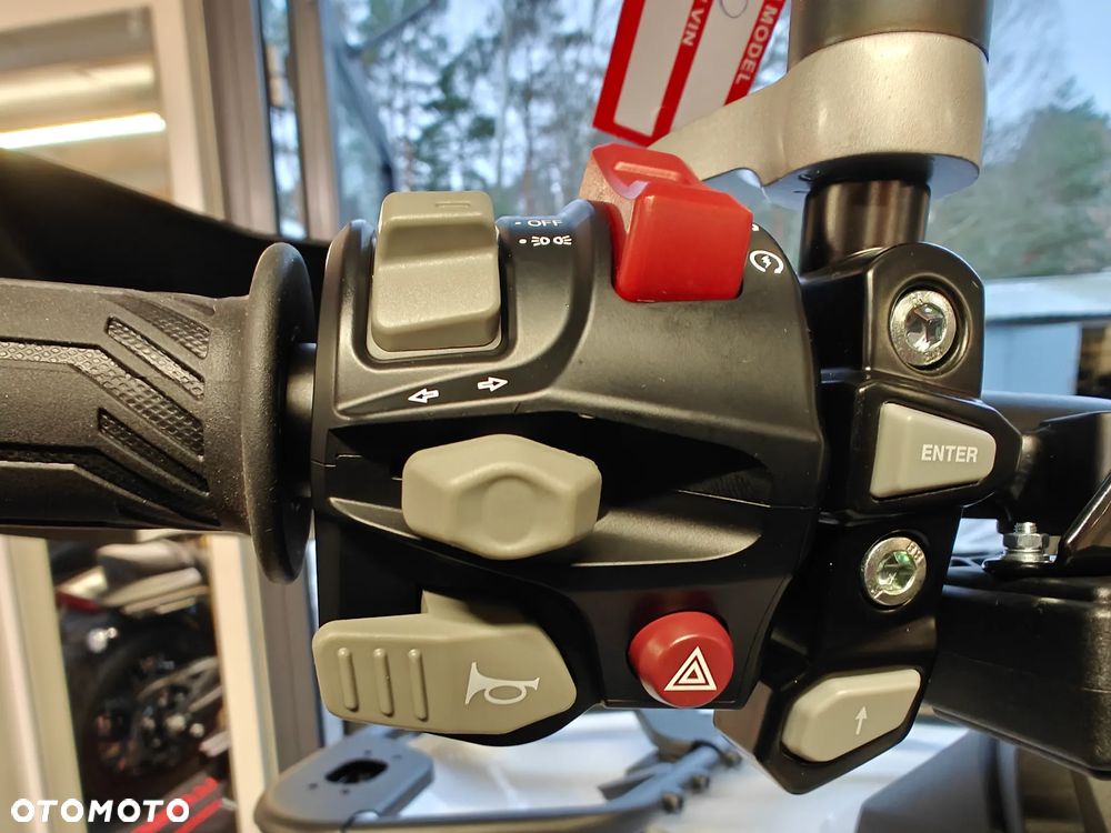 QJMOTOR SFA 1000 - 16