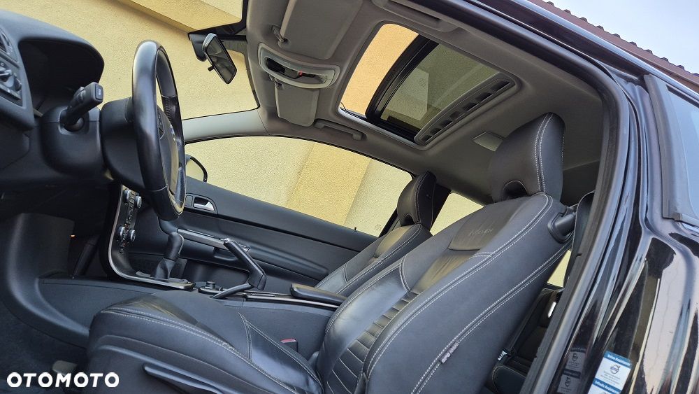 Volvo C30 D4 R-Design - 7