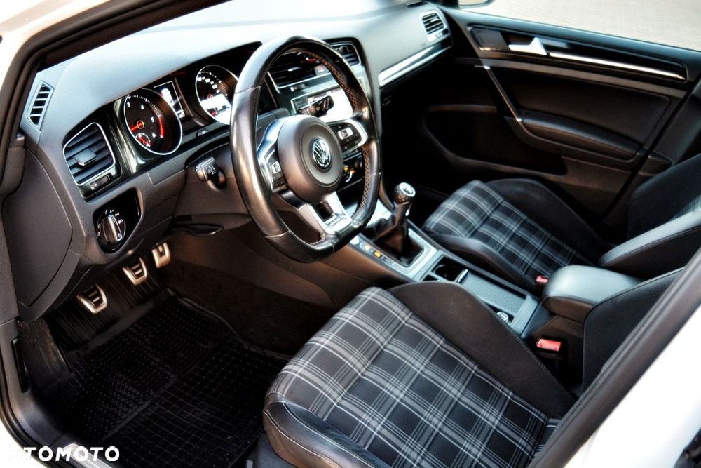 Volkswagen Golf GTD BlueMotion Technology - 19