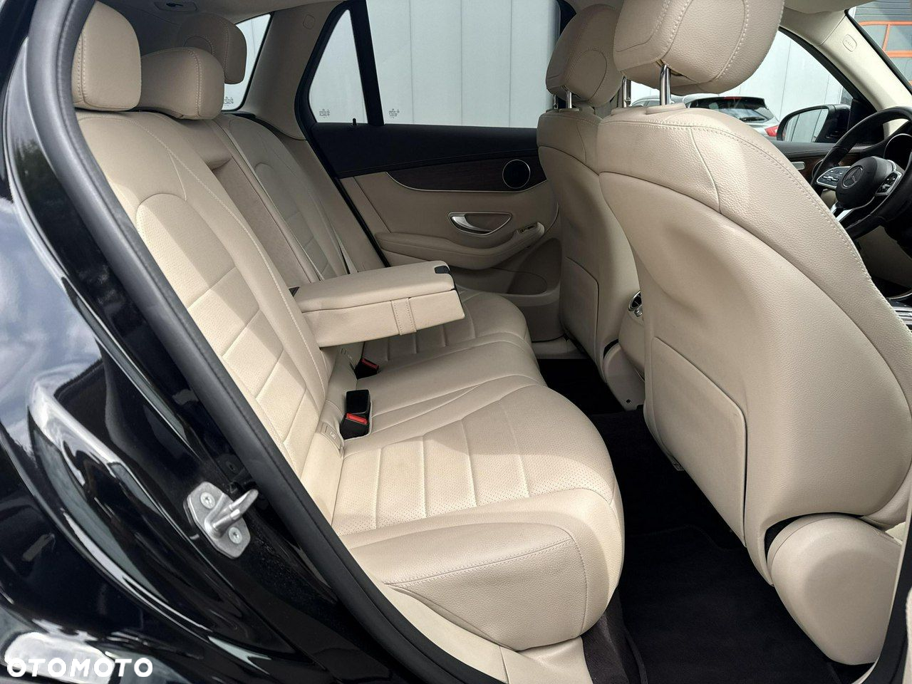Mercedes-Benz GLC - 19