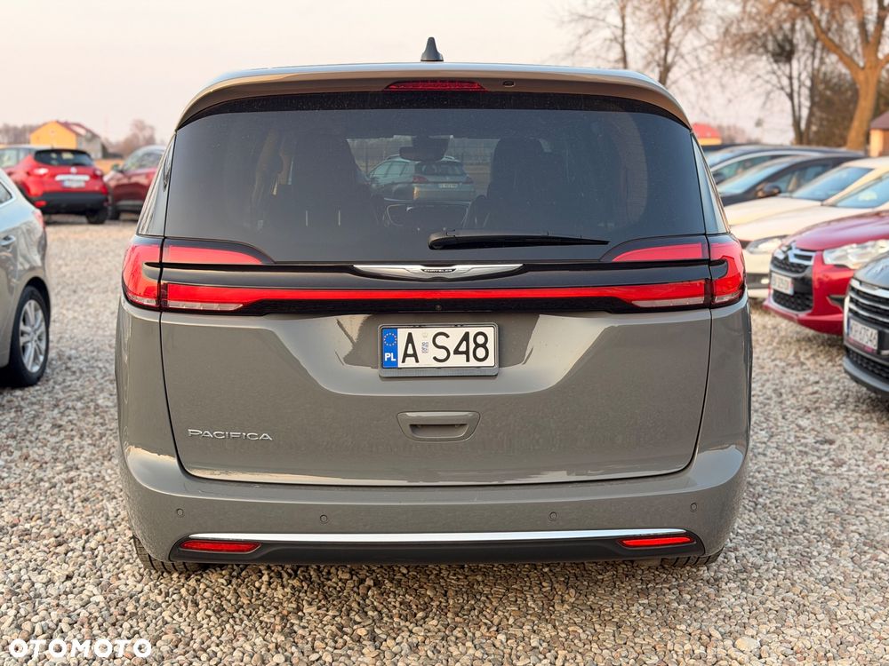 Chrysler Pacifica - 18