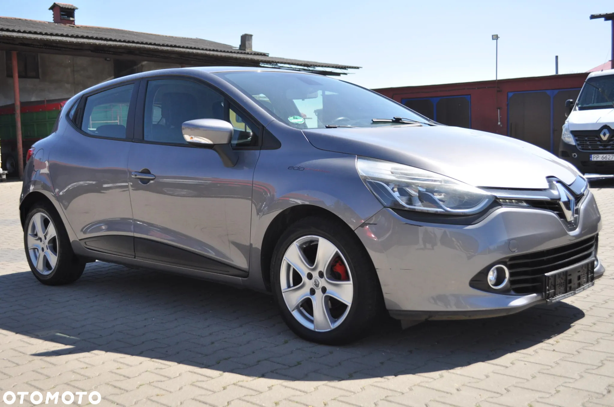 Renault Clio 1.2 16V Limited Plus - 24