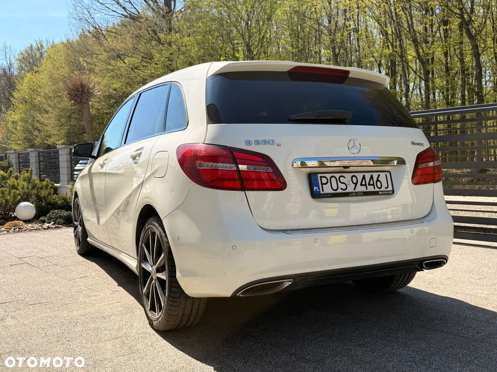 Mercedes-Benz Klasa B 220 4-Matic - 5
