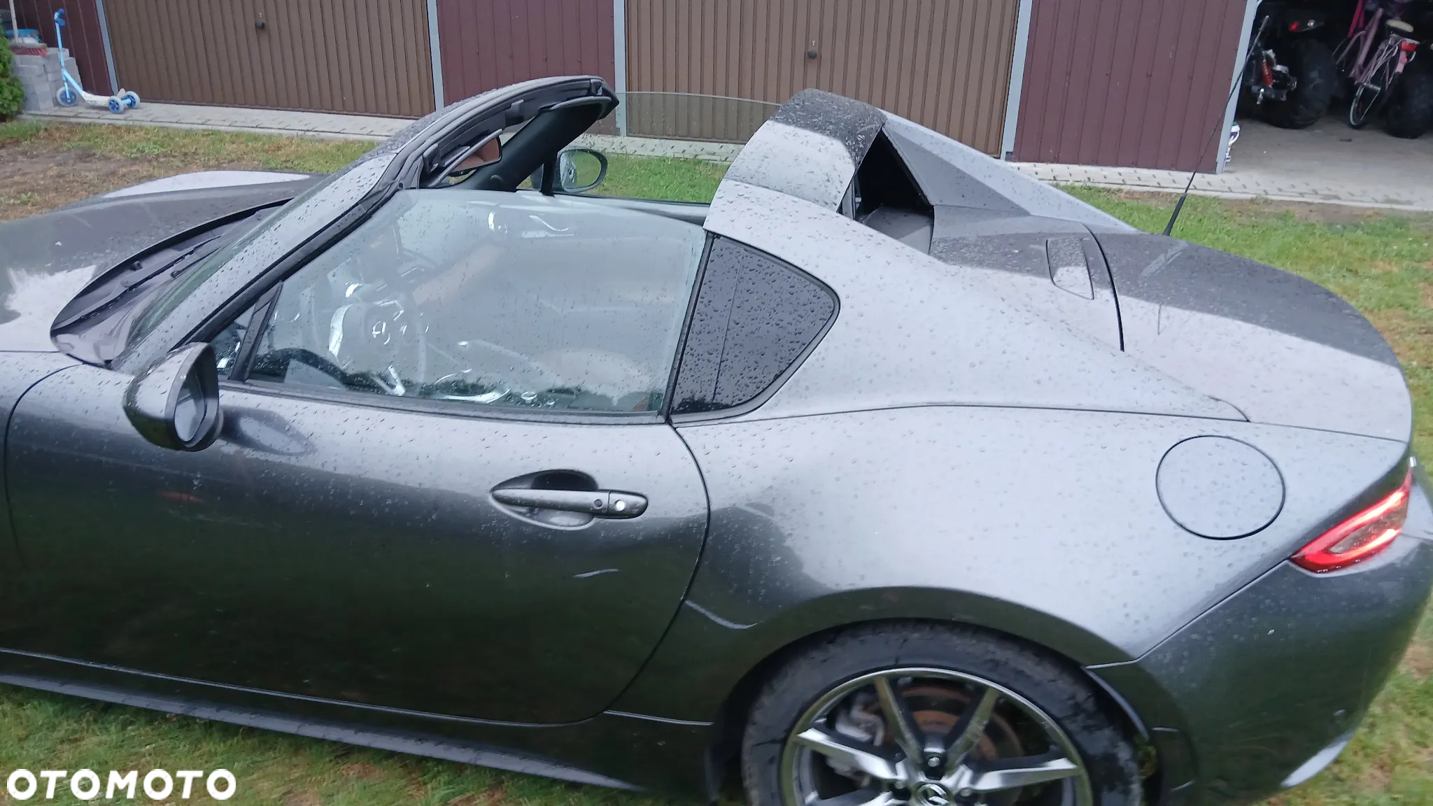 Mazda MX-5 SKYACTIV-G 160 SAKURA - 11
