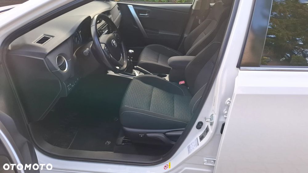 Toyota Auris 2.0 D-4D Edition - 7