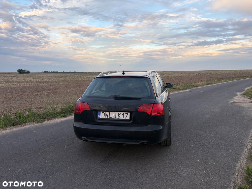 Audi A4 Avant 2.0 TDI DPF - 10