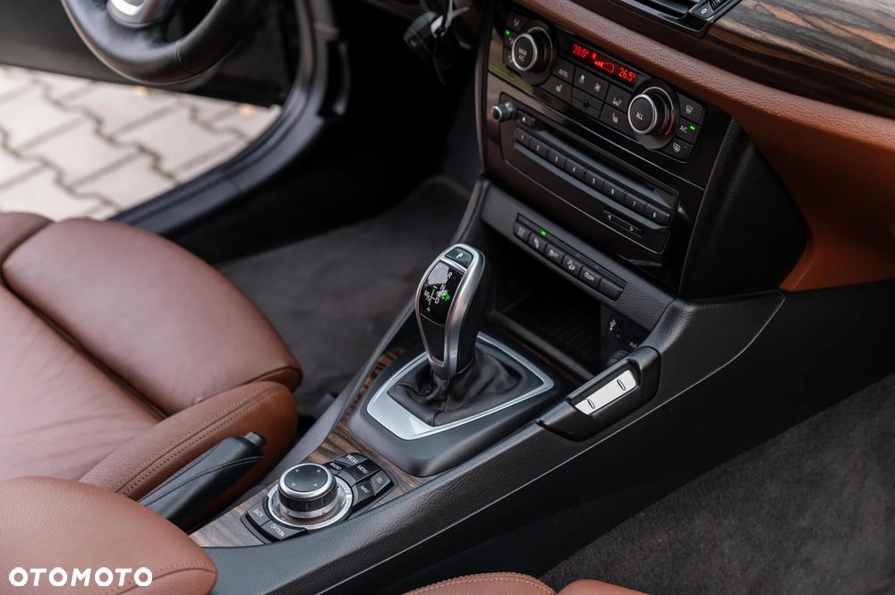 BMW X1 xDrive20d xLine - 25