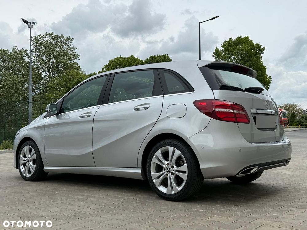Mercedes-Benz Klasa B 180 (CDI) d 7G-DCT AMG Line - 38