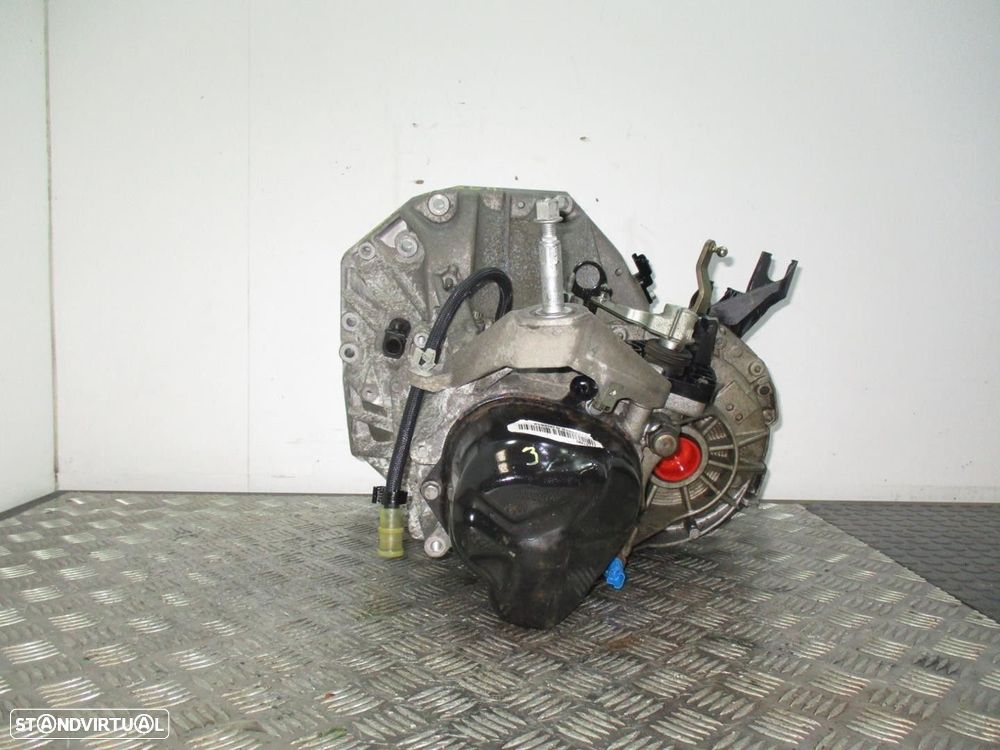 CAIXA VELOCIDADES DACIA LOGAN 2006 - 4