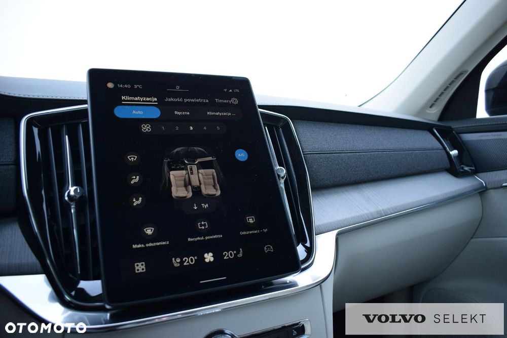 Volvo XC 90 - 32