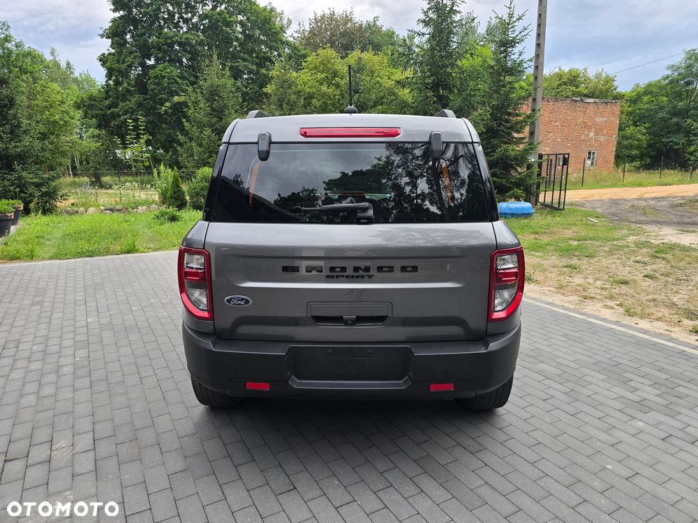 Ford Bronco - 5