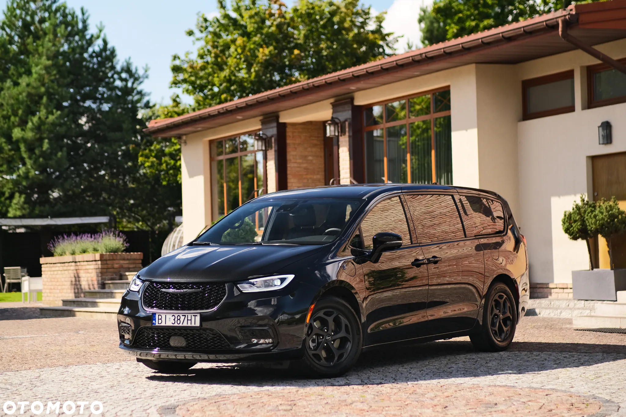 Chrysler Pacifica - 9