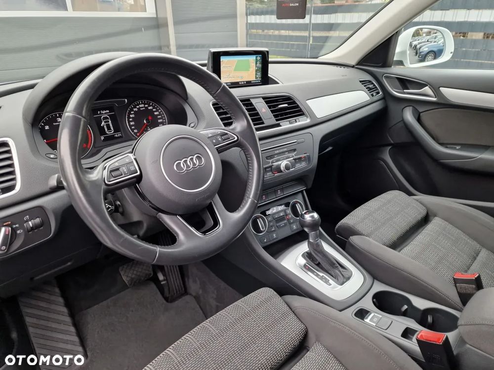 Audi Q3 2.0 TDI S tronic design - 17