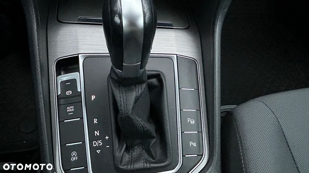 Volkswagen Golf Sportsvan - 14