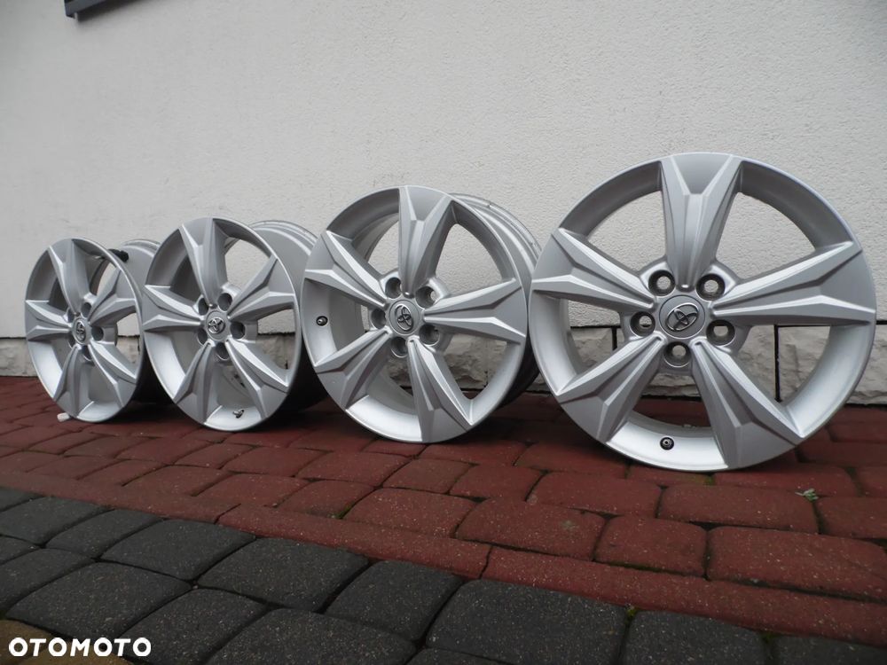 Felgi 17'' 5x114,3 Toyota C-HR Auris Corolla Avensis RAV-4 - 2