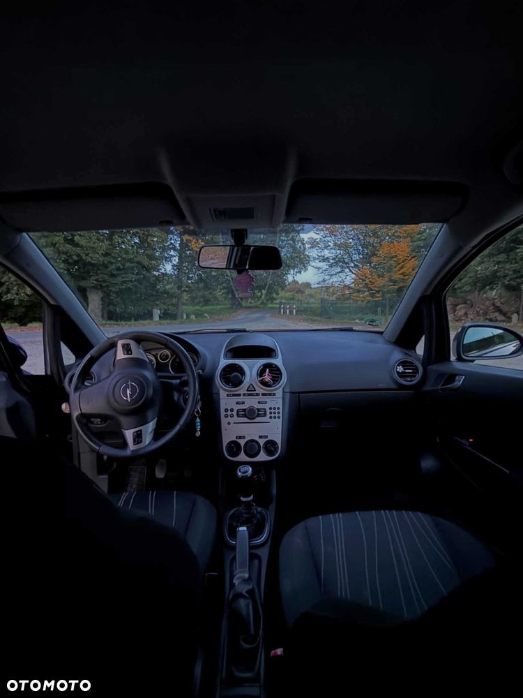 Opel Corsa - 7