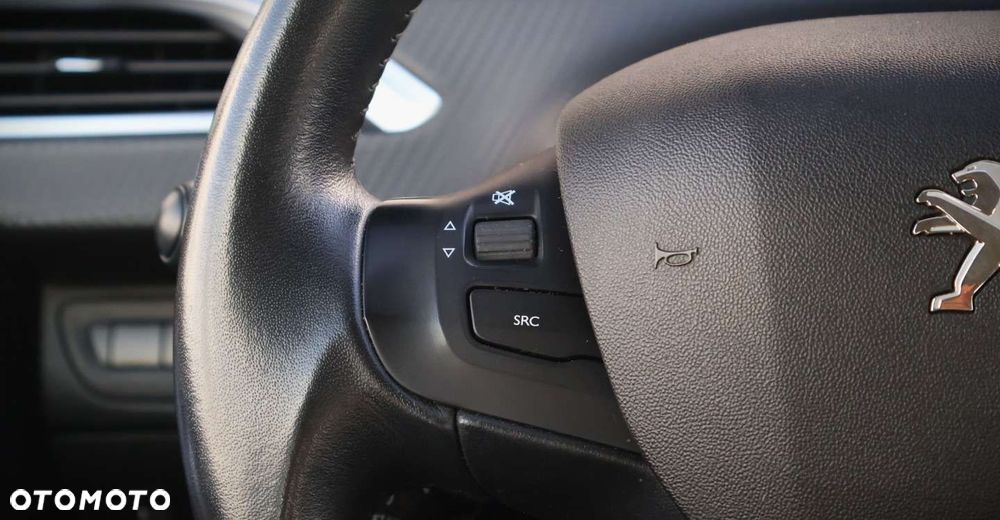 Peugeot 2008 - 24