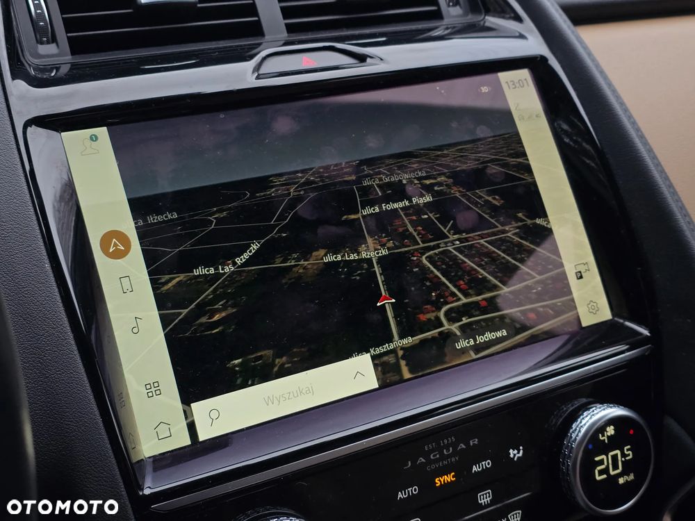 Jaguar E-Pace P200 AWD R-Dynamic - 8