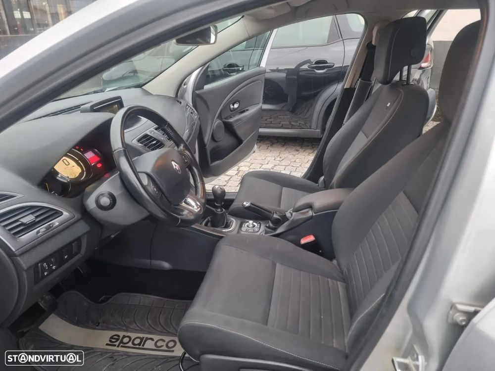 Renault Mégane Sport Tourer - 11