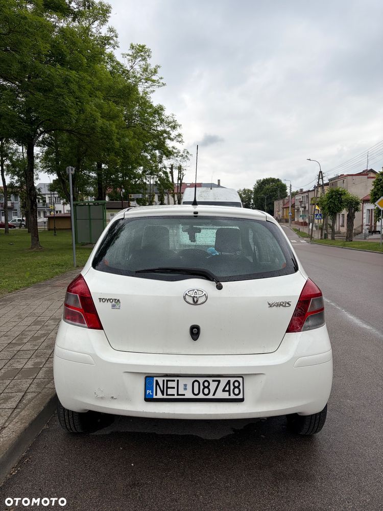 Toyota Yaris 1.0 Terra A/C - 3