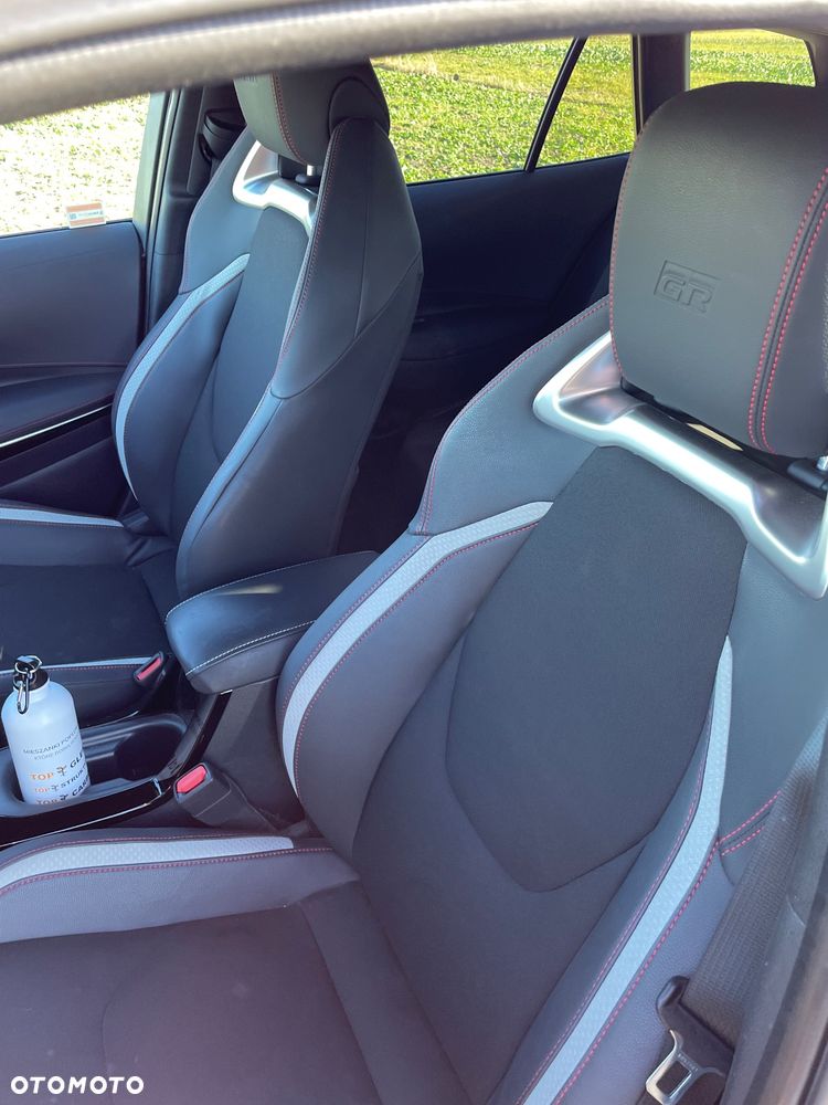 Toyota Corolla 1.8 Hybrid GR Sport - 8