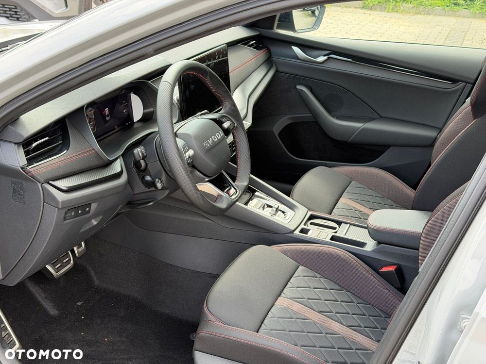 Skoda Octavia 2.0 TSI RS DSG - 12