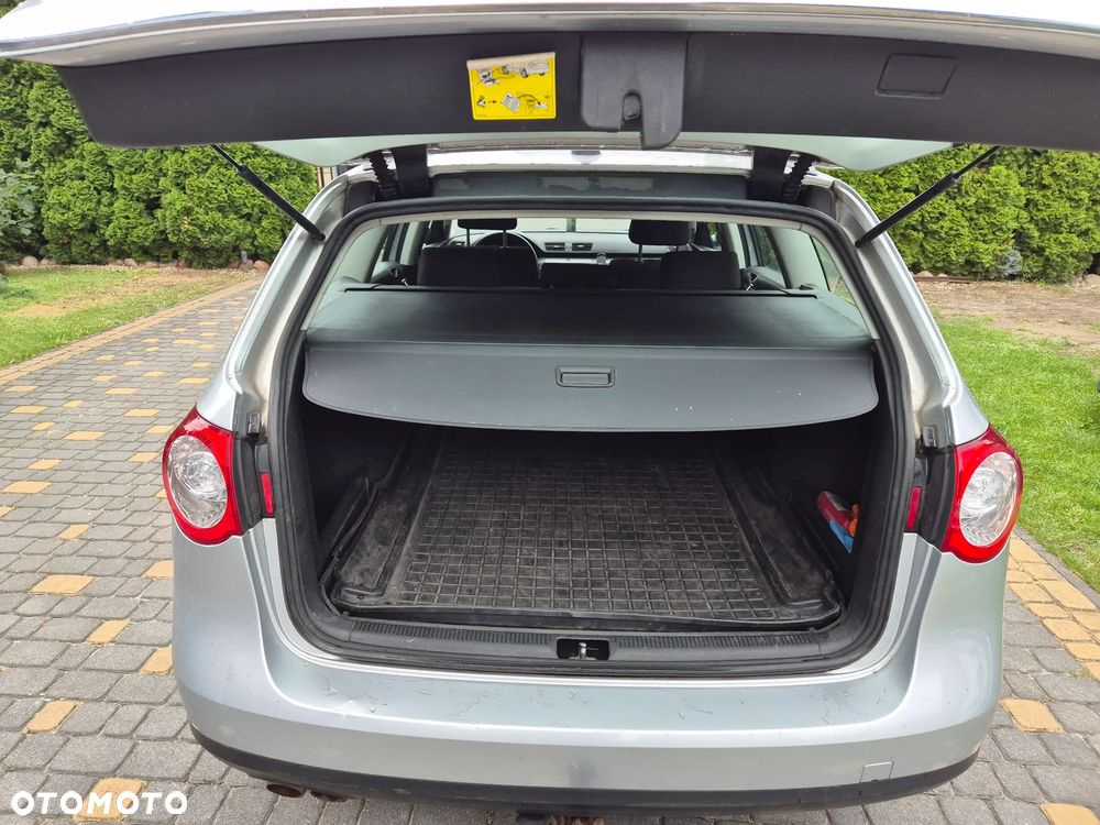 Volkswagen Passat 2.0 TDI DPF Individual - 9