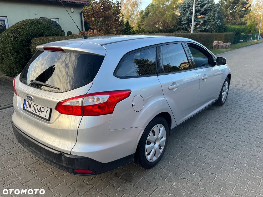 Ford Focus 1.6 Gold X (Trend) - 4