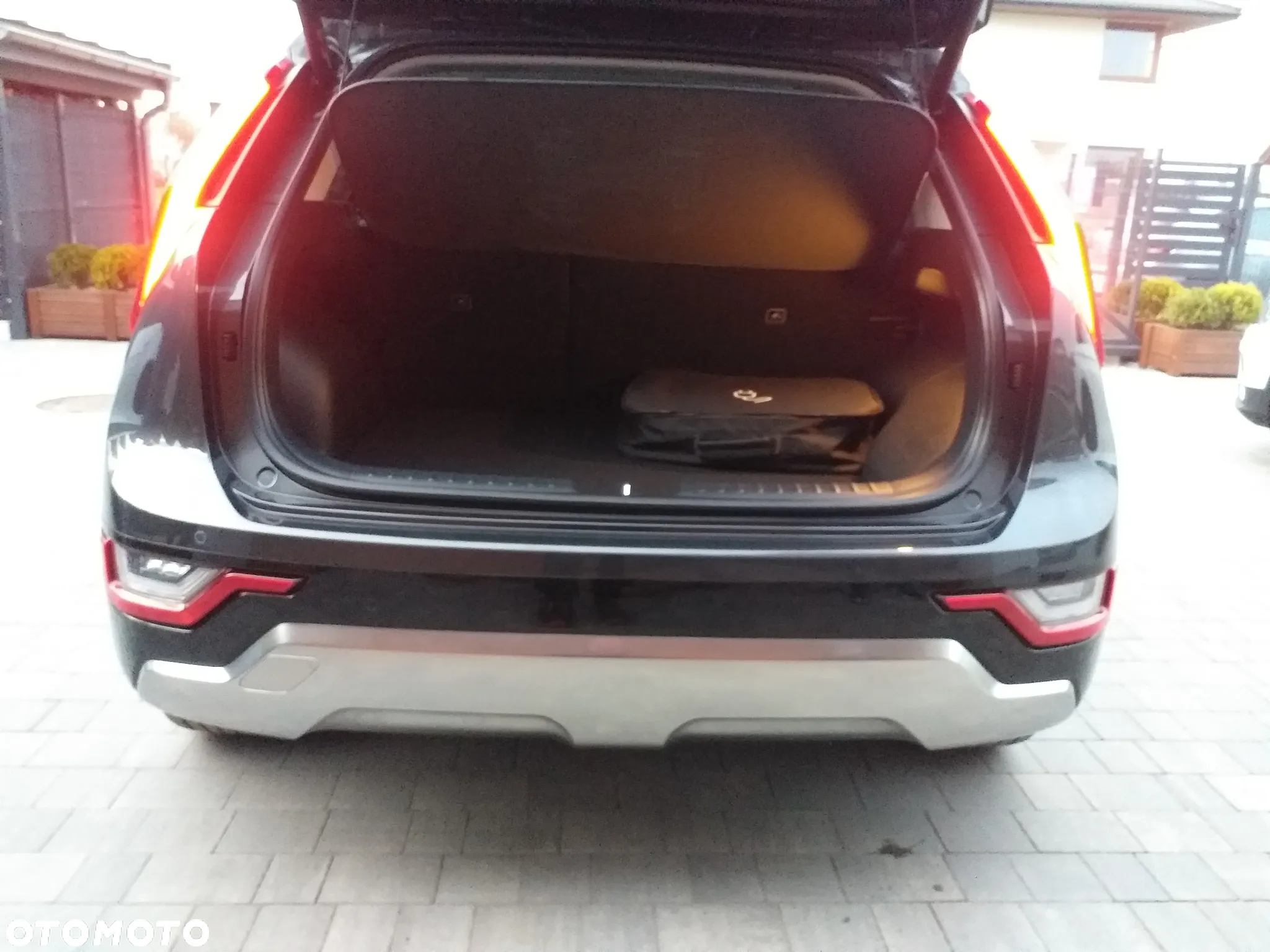 Kia Niro 1.6 GDI Plug-in Hybrid L Business Line - 23