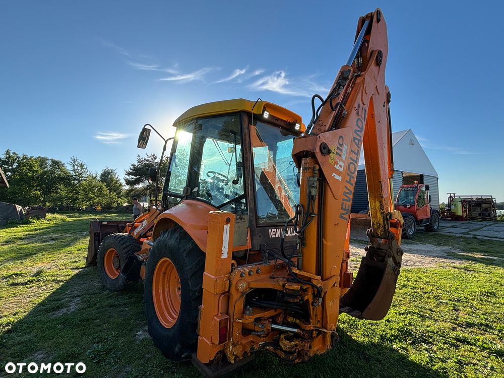 New Holland LB110 - 7