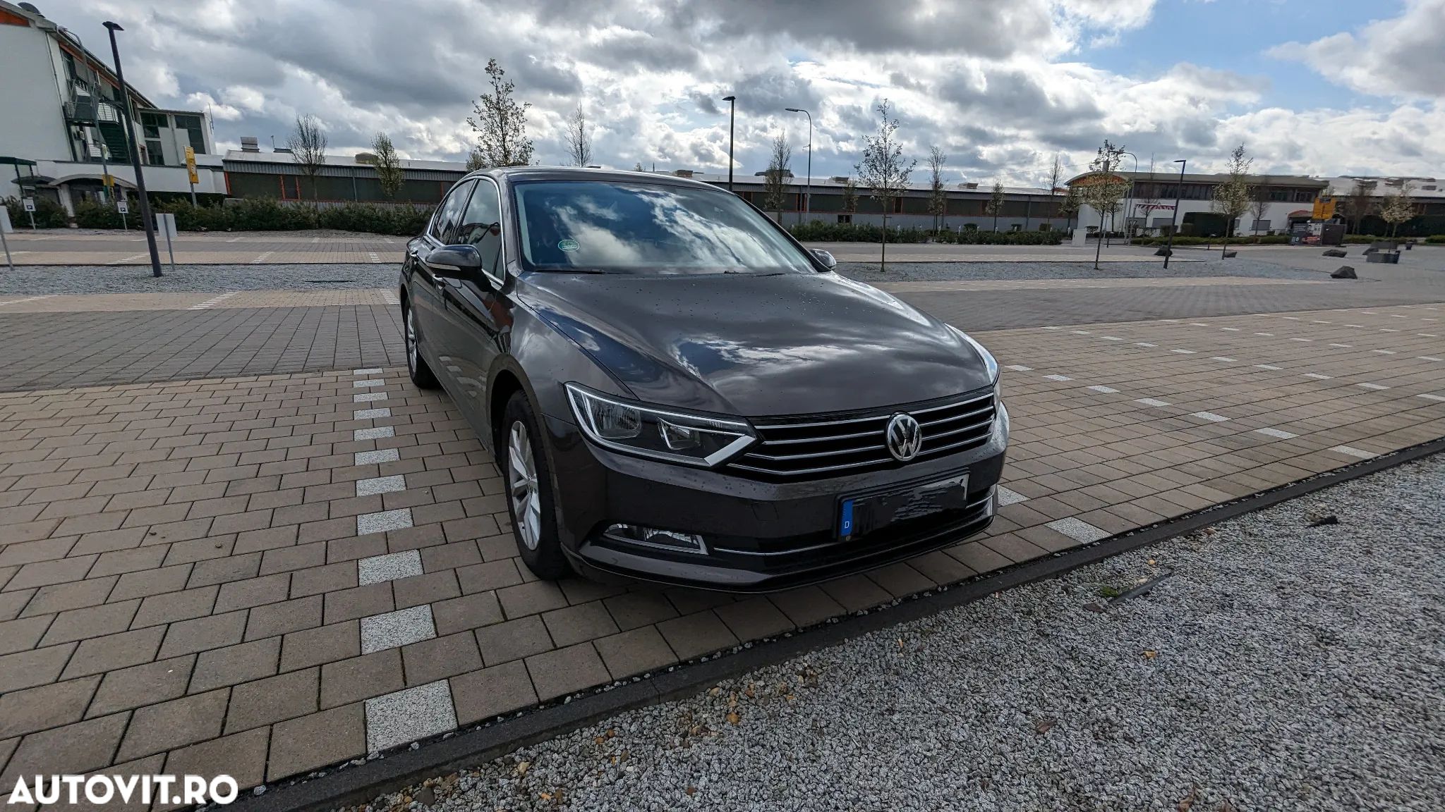 Volkswagen Passat 1.5 TSI ACT Advance - 1