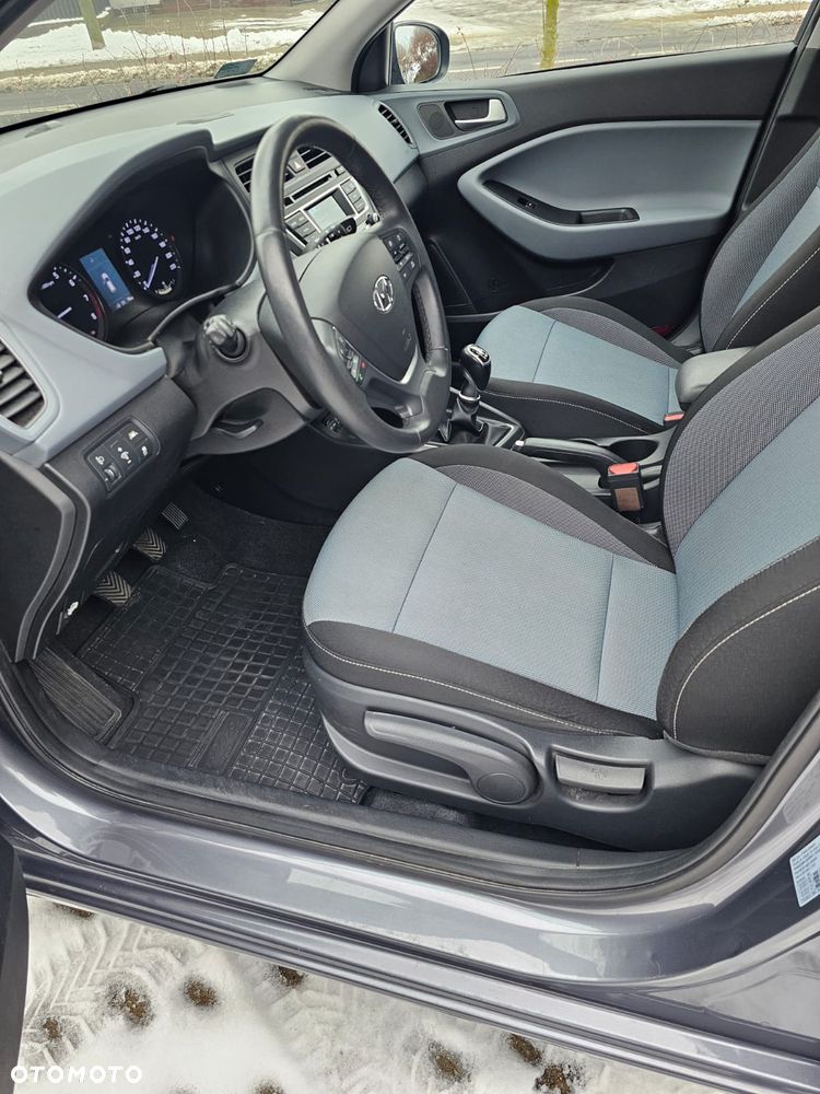 Hyundai i20 1.4 Comfort - 10