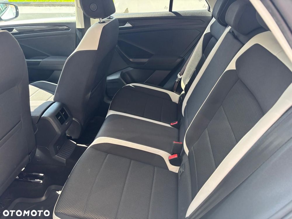 Volkswagen T-Roc 1.5 TSI ACT Premium - 7