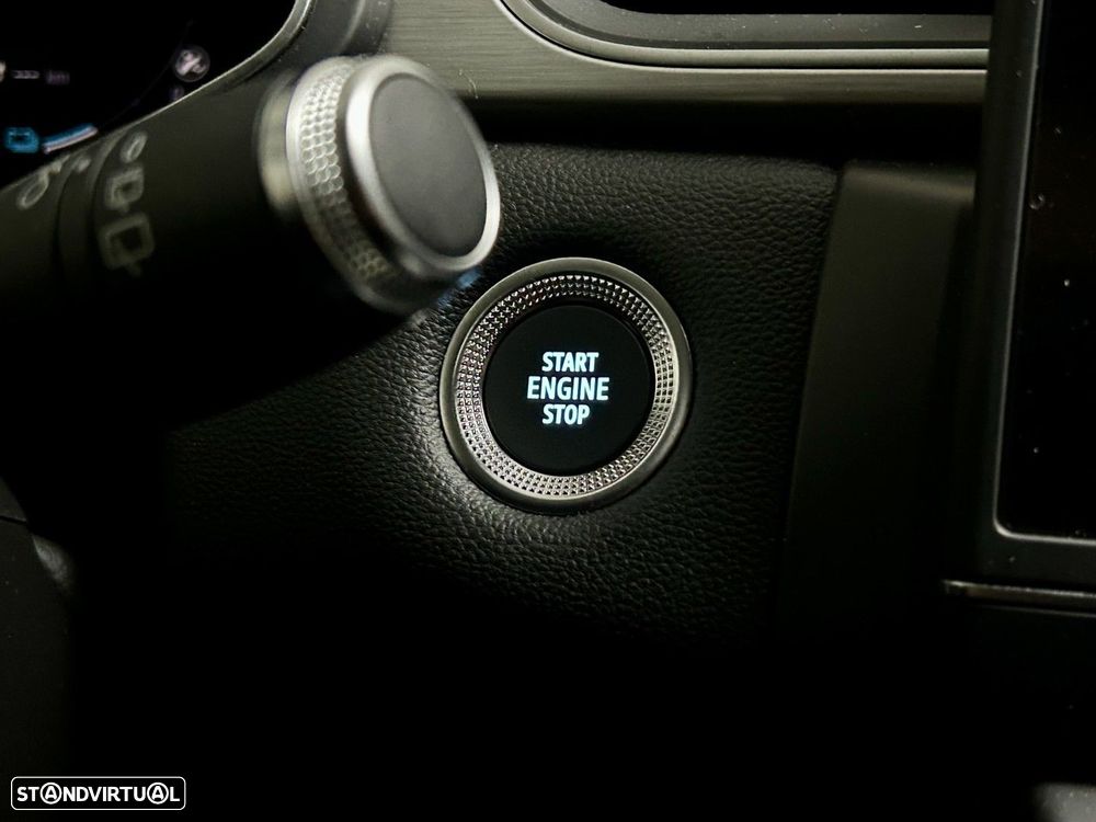 Renault Captur E-TECH 160 INTENS - 17