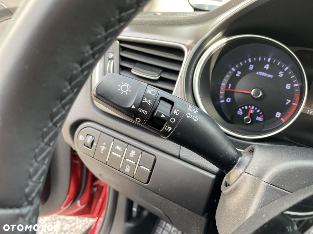 Kia XCeed 1.5 T-GDI M - 19